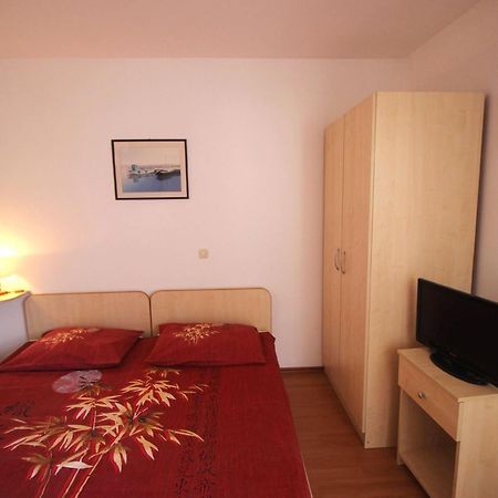Apartments Ivka Omiš Kamer foto