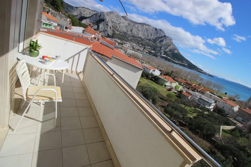 Apartments Ivka Omiš Buitenkant foto