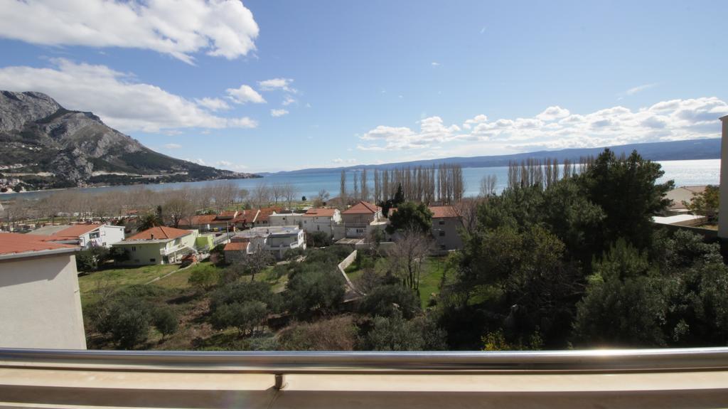 Apartments Ivka Omiš Buitenkant foto