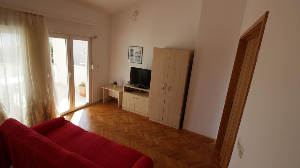 Apartments Ivka Omiš Kamer foto