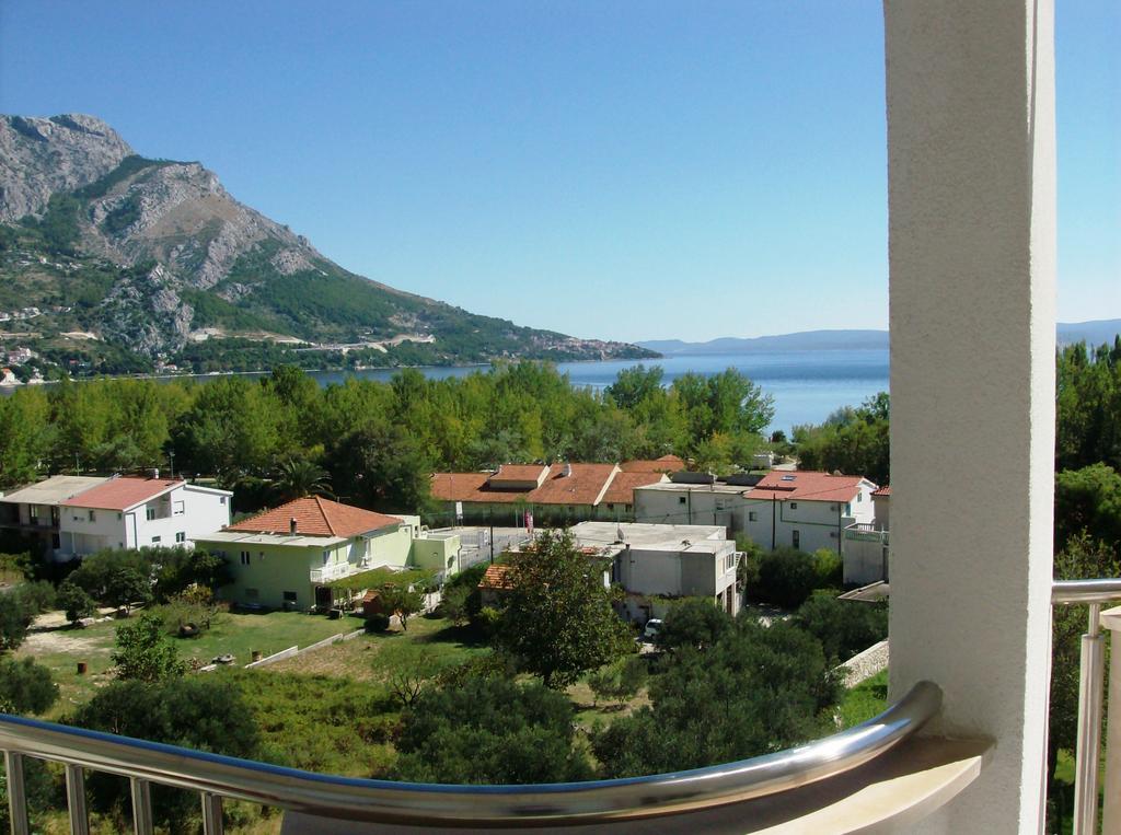 Apartments Ivka Omiš Buitenkant foto