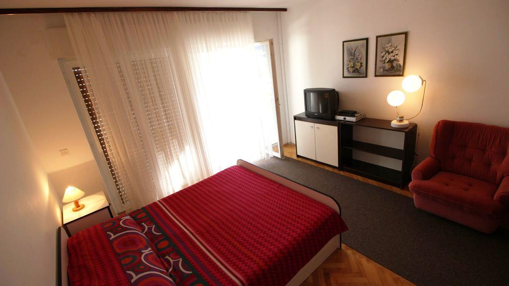 Apartments Ivka Omiš Buitenkant foto